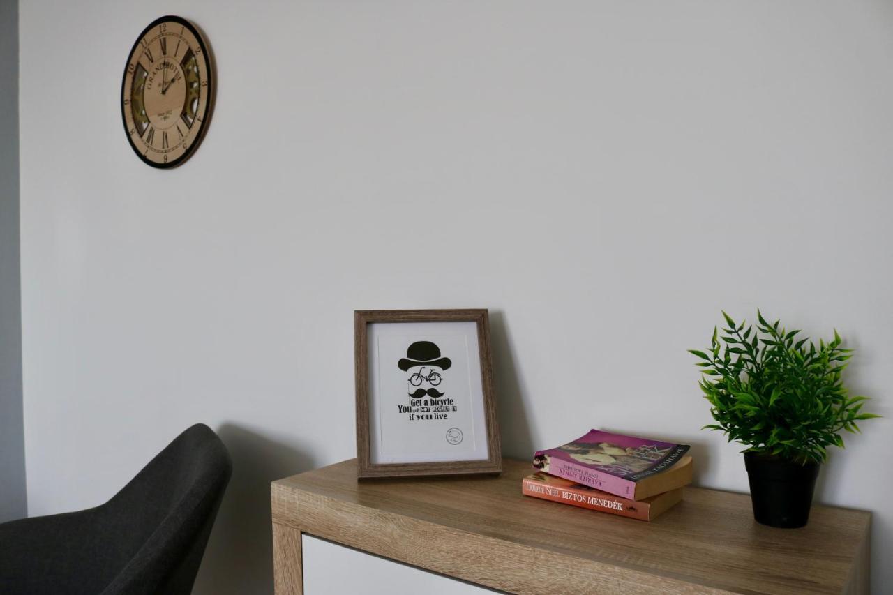 Levendula Apartman Pécs Extérieur photo